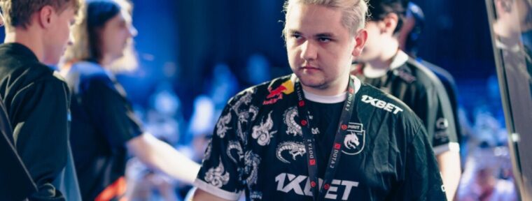 «Другие керри-герои — просто мусор». Yatoro назвал самого сильного героя в текущей мете Dota 2