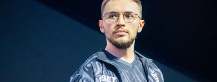 Слухи подтвердились: Nine официально выступит за Team Falcons на турнире PGL Wallachia Season 1