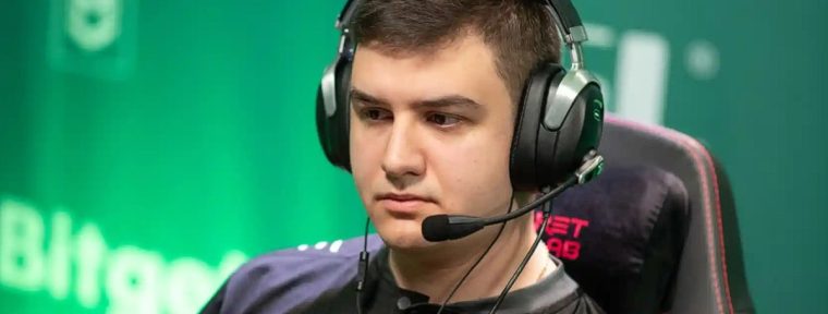 Krad из Amkal Esports обвиняет игрока MOUZ NXT в использовании сторонних программ