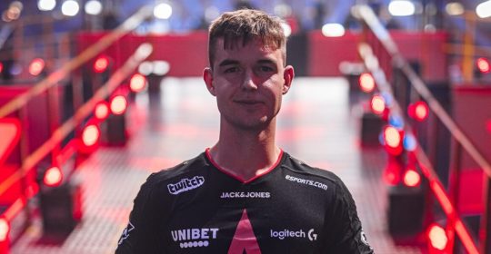 device приобрел себе дом за $1 400 000