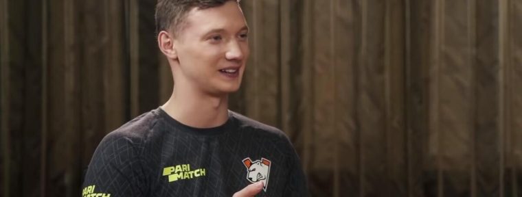 Resolut1on ответил на вопрос, что же лучше: Null Talisman или Ring of Basilius?