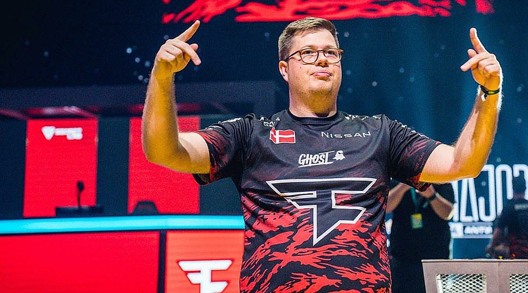 Cloud9 проиграли FaZe Clan на BLAST Premier: Fall Groups 2024