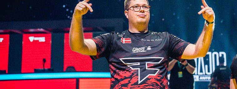 Cloud9 проиграли FaZe Clan на BLAST Premier: Fall Groups 2024