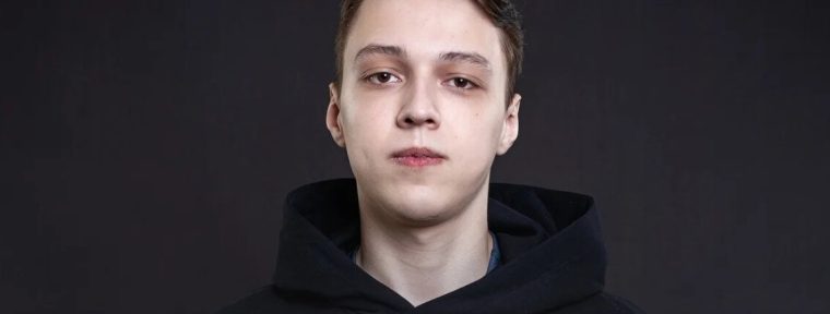 Hellscream рассказал, почему стоит брать Morphling на позицию саппорта