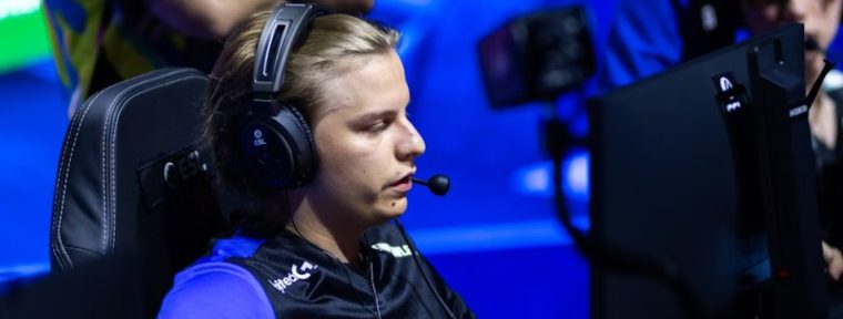 Aleksib: «Мне кажется, что s1mple хорошо подходит FaZe Clan»