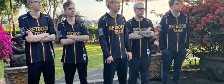 BetBoom Team победили nouns и прошли в плей-офф FISSURE Universe: Episode 3