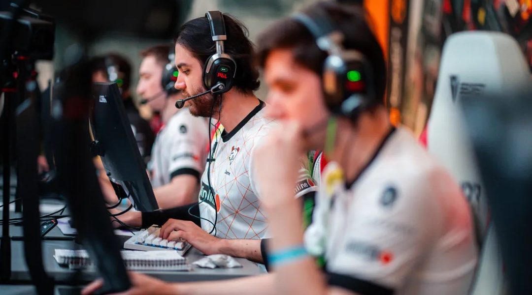 Virtus.pro упали в нижнюю сетку на IEM Cologne 2024