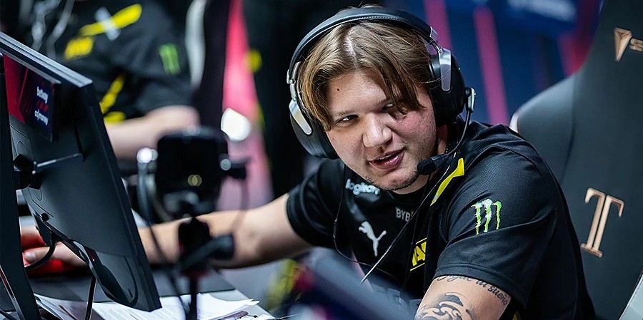 S1mple назвал команды, за которыми наблюдает сейчас на про-сцене CS2