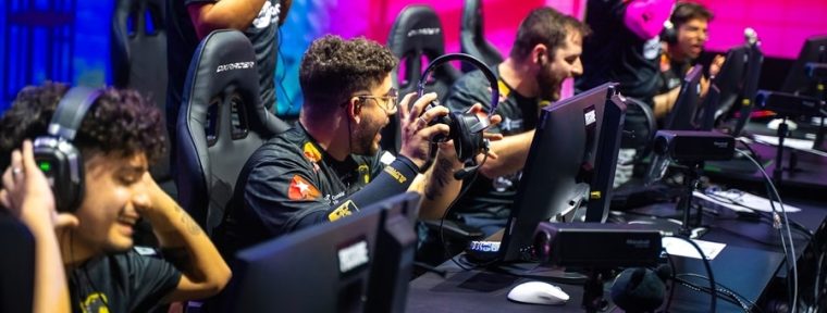 FURIA Esports одержали победу над Eternal Fire в финале группы B на BetBoom Dacha CS2 2024