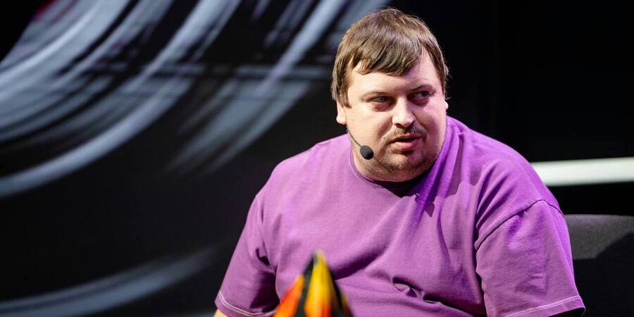 Dosia планирует открыть киберспортивную школу для игроков из малообеспеченных семей