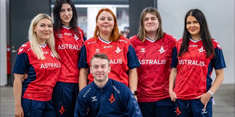 Astralis и ENCE расформировали женские составы по CS2