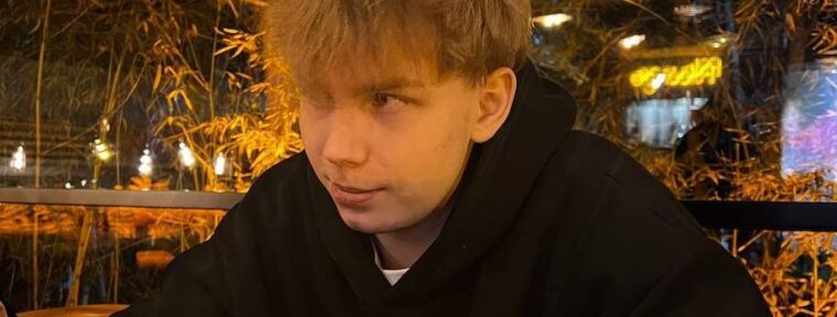 StRoGo разбанили на Twitch