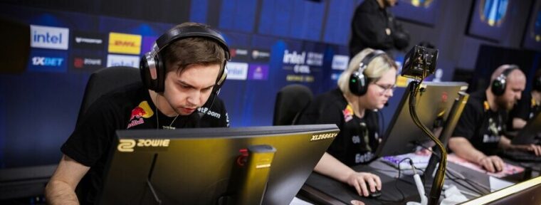 Team Spirit прошли в плей-офф IEM Katowice 2025