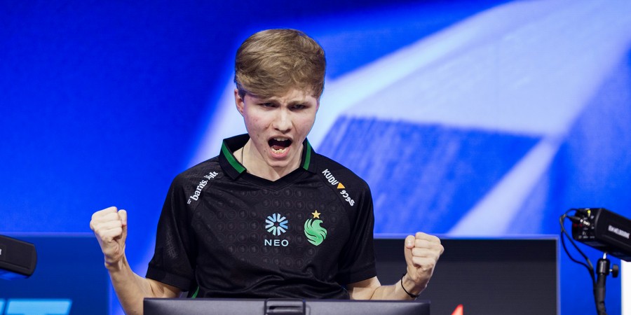 Илья "m0NESY" Осипов