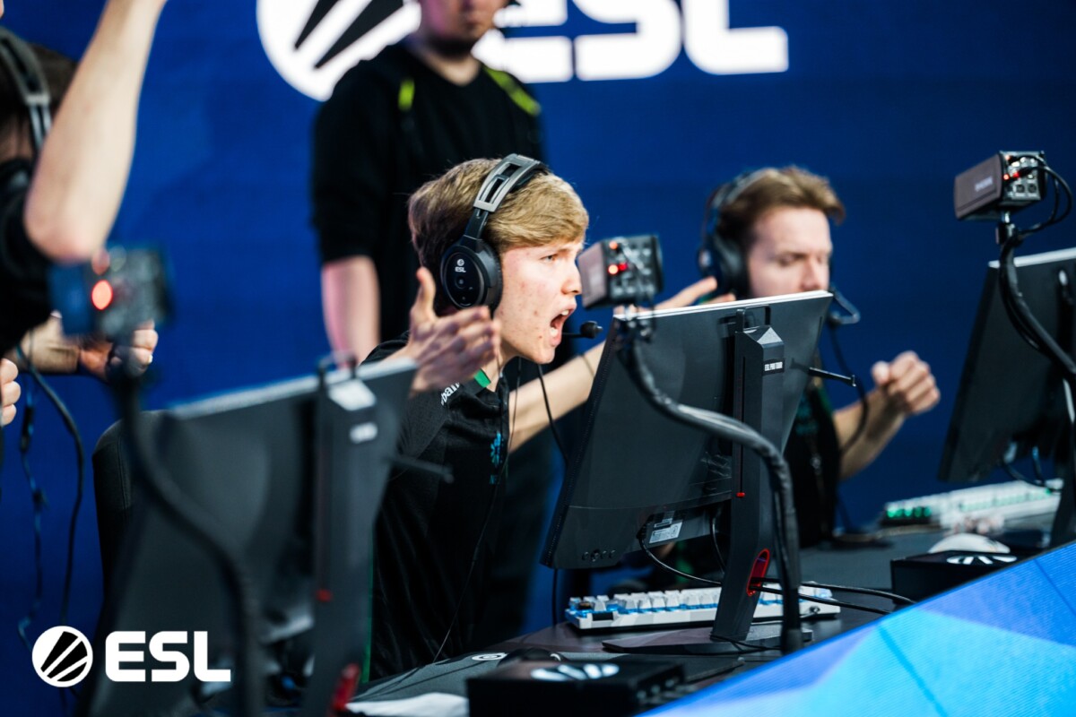 Источник: X ESL. Апрельскай "звезда" Counter-Strike