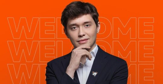 Virtus.pro подписали шахматиста Андрея Есипенко