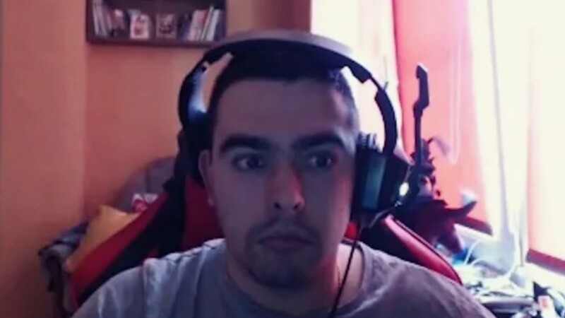 Олег “Stray228” Бочаров а стриме