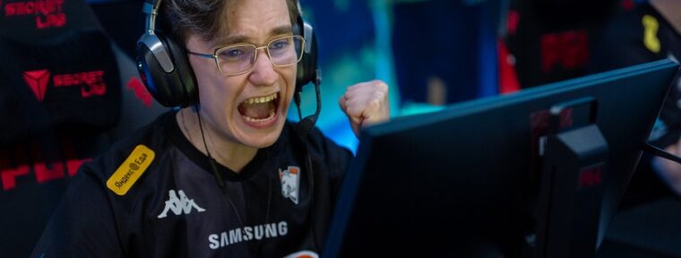 OverDrive: Virtus.pro планируют продать FL4MUS за миллион долларов