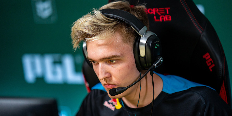 AMKAL ESPORTS рассматривает возможность подписания nafany и KaiR0N-