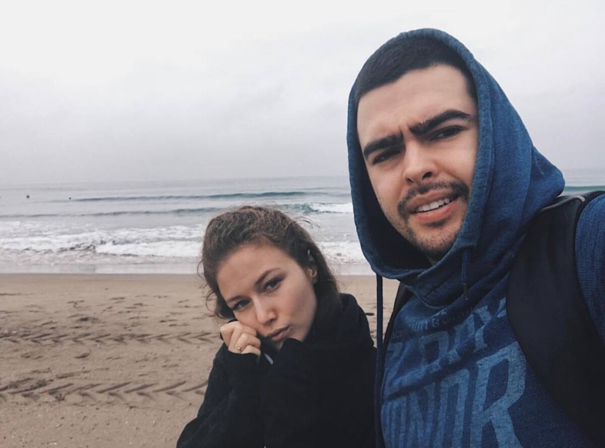 Олег “Stray228” Бочаров и его девушка Алина "Малина"