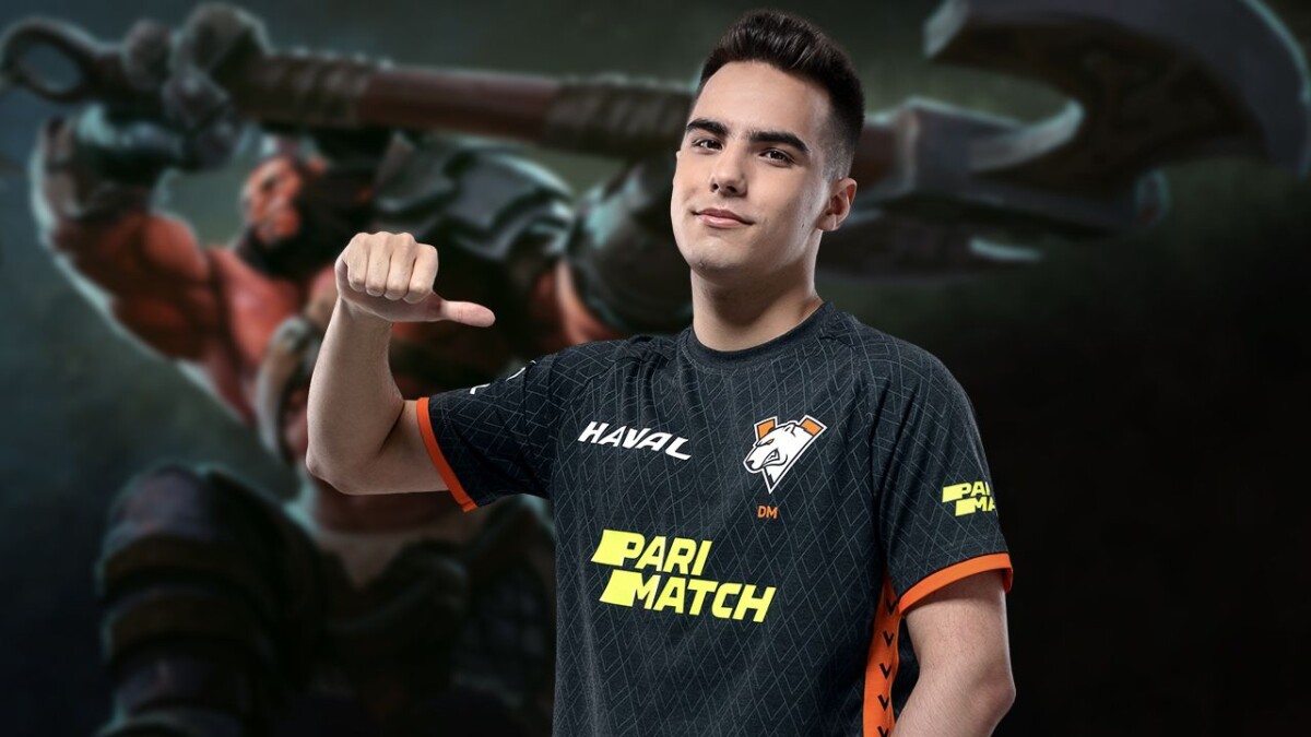 Дмитрий “DM” Дорохин в форме Virtus.pro