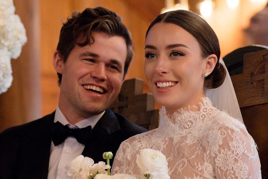 Магнус Карлсен женился в январе 2025 года на своей 26-летней возлюбленной Элле Виктории Мэлоун