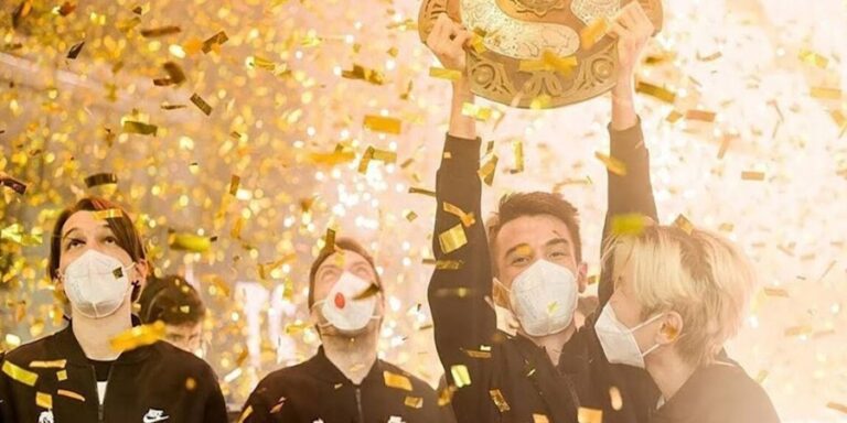 Team Spirit после победы на The International 2021