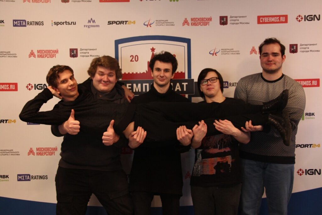 Состав NonTeachable на Московском чемпионате по Dota 2