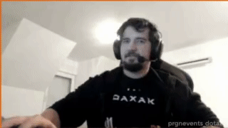 Никита “Daxak” Кузьмин "плюнул" в камеру после матча