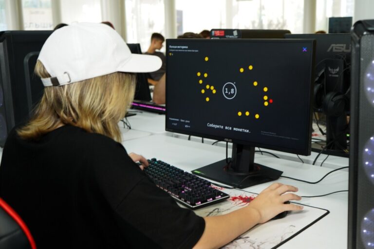 Федерация компьютерного спорта России в ВДЦ "Смена"