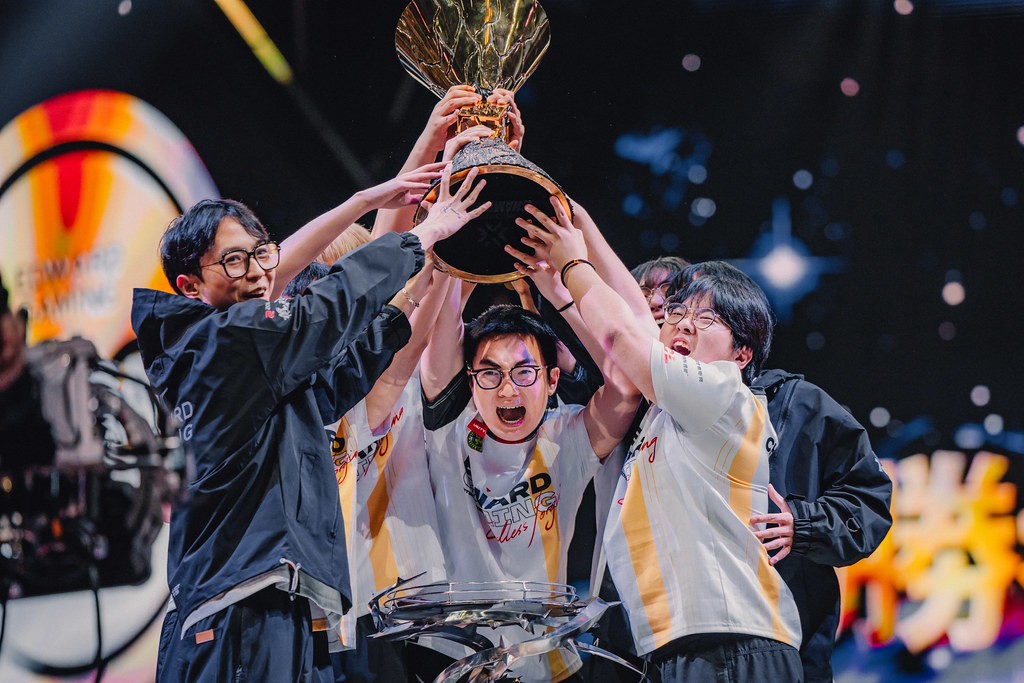 EDward Gaming — чемпионы VALORANT Champions 2024