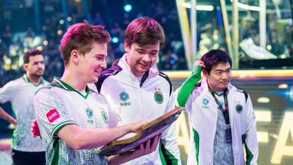 Malr1ne и skiter с Эгидой после победы на The International 2025