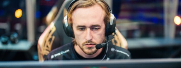 Quinn оценил все прически Yatoro