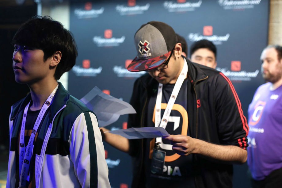 Канишка Сэм “BuLba” Сосэйл в форме DC