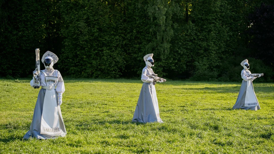 Кадр из 2 сезона сериала "Кибердеревня"