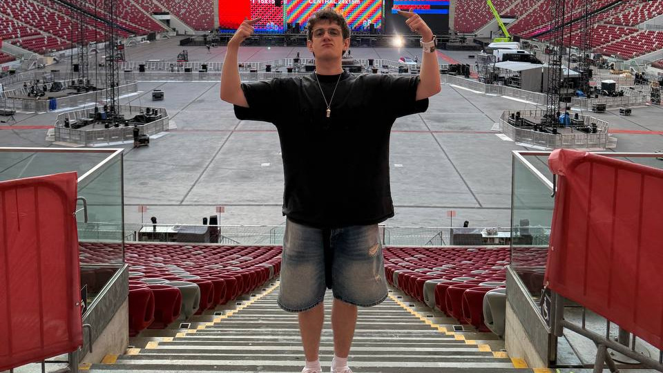 Эвелон на стадионе