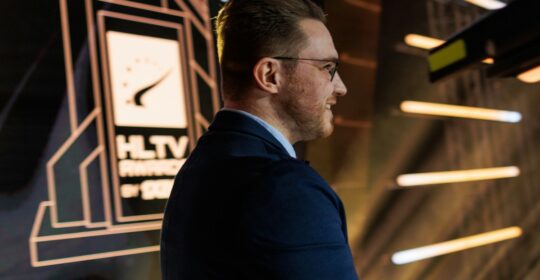 OhnePixel сравнил Dota 2 с League of Legends