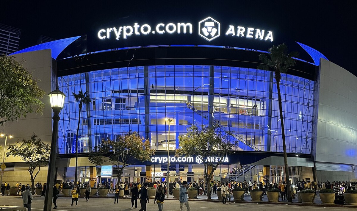 Фасад здания комплекса Crypto.com Arena