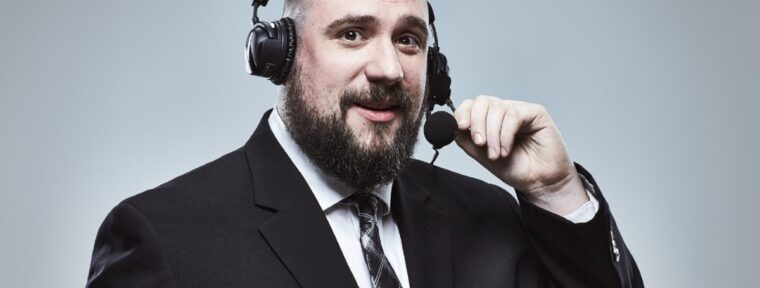 Ричард Льюис раскритиковал каждого игрока Team Falcons