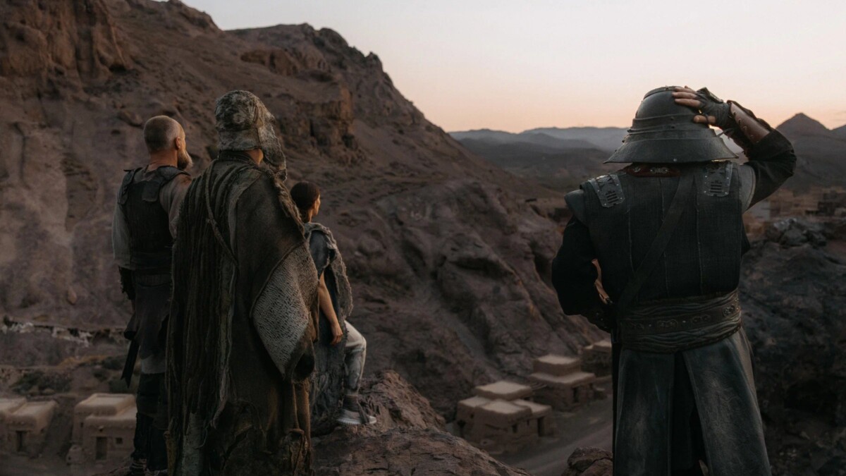 Кадр из сериала Трудно быть богом