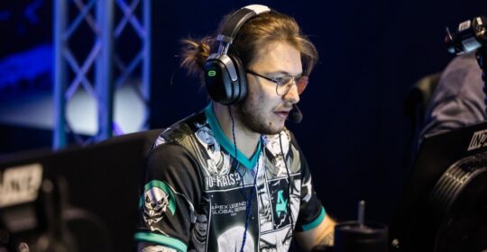 Uxako покинул Aurora Gaming — ojrein вернулся спустя семь месяцев