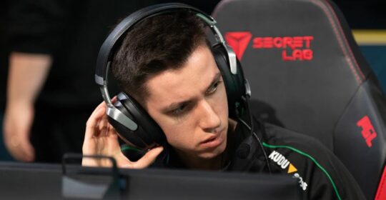 Слух: Владелец Team Falcons сам кикнул kyxsan — команда не принимала решения