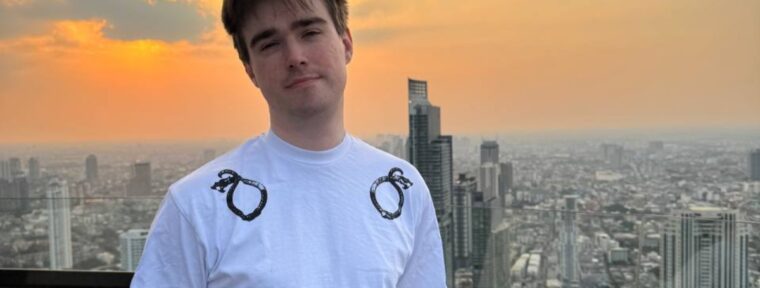 Miposhka: «LenaGol0vach лучше Arthas на керри»