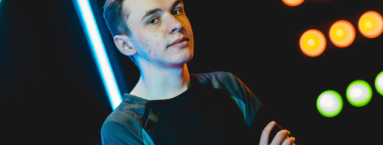 HObbit и interz покинули состав 1w Team