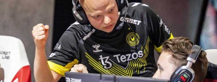 XTQZZZ ответил на критику OverDrive после сравнения ZywOo и donk