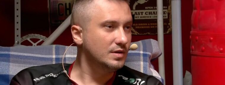 Solo похвалил игру Lorenof за Aurora на FISSURE Universe