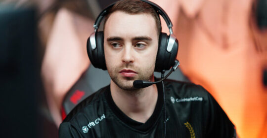 Тренер NAVI: «Главная сила команды — умение обсуждать любые идеи»