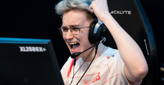 FL4MUS о периоде в Virtus.pro: "В целом, это было плохое для меня время"