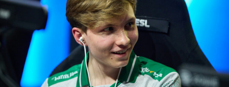 M0NESY: «Я заметил, что NiKo начал с Desert Eagle стрелять как сумасшедший»