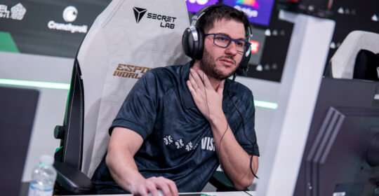 Astini: "Будущим про-игрокам стоит хотя бы базово изучать русский язык, чтобы легче было попасть в команду"